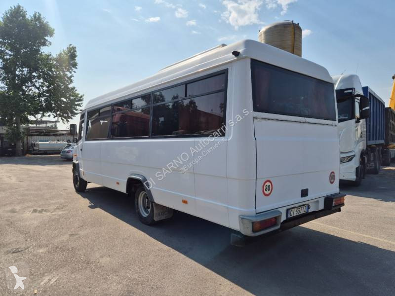 Autobuz Mercedes VARIO 815