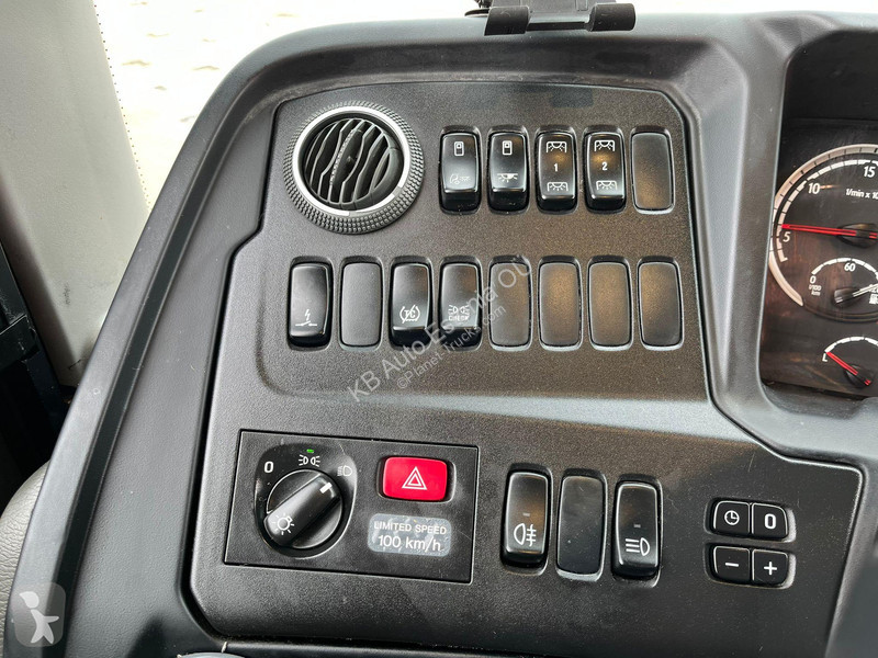 Autobuz Scania K 320 4x2 Citywide 43 SEATS / AC...