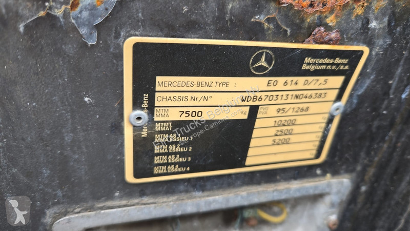 Camioneta Mercedes 614 (BELGIAN BUS / 34 SEATS...