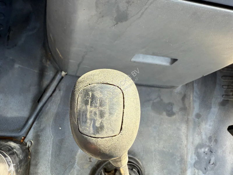 Camioneta Mercedes 814D 4X2 Spring/spring 40...