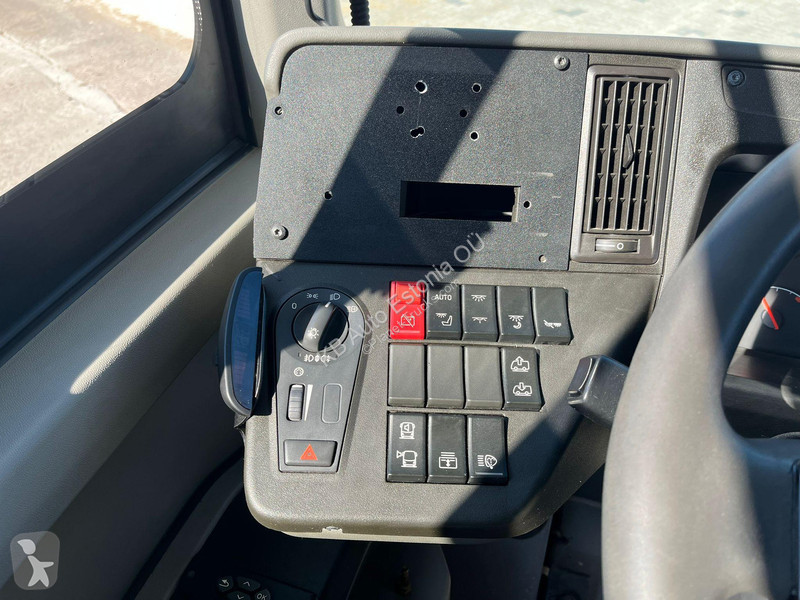 Градски автобус Volvo B5LH 7900 HC 4x2 HYBRID /...