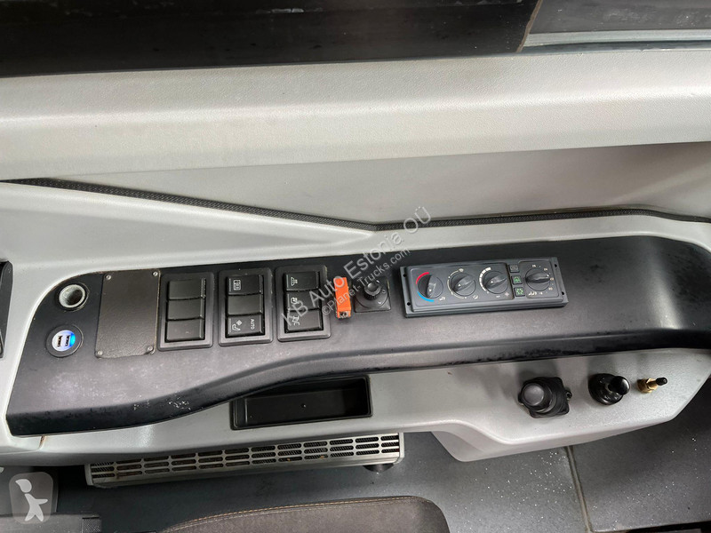 باص Volvo B8R LE 6x2*4 44 SEATS + 53 STANDING /...