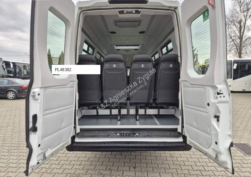 Градски автобус Iveco DAILY A60C15