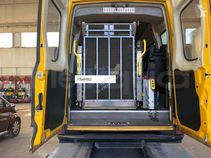 Междуградски автобус Iveco Daily