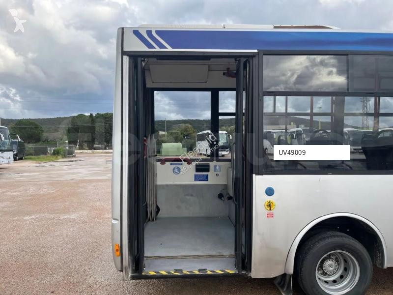باص Iveco Cacciamali