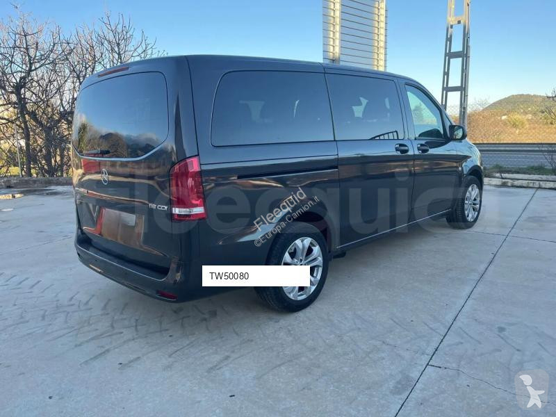 باص Mercedes