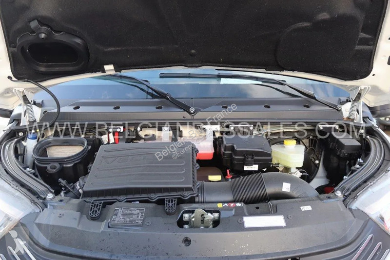 باص Iveco / 7.6m / Automatic / A65C18