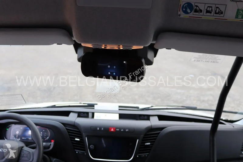 Véhicule utilitaire Iveco / 7.6m / Automatic /...