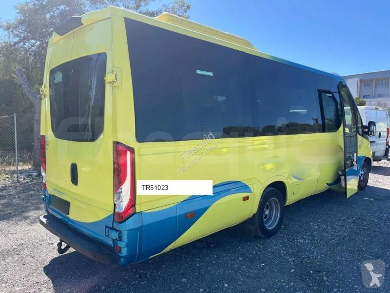 باص Iveco Ferqui