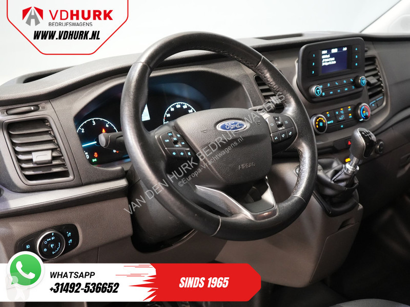 عربة نفعية Ford Tourneo 2.0 TDCI €28.352,-...