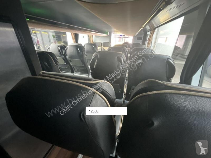 باص Neoplan Skyliner L