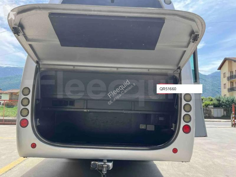 باص Iveco Unvi Compa