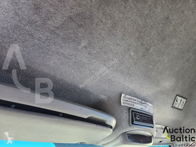 Autobuz Mercedes