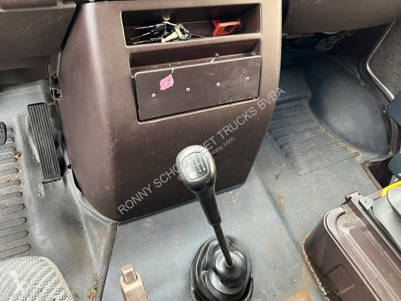 Autobussen Mercedes 711 D-KA 4x2 711 D-KA 4x2,...