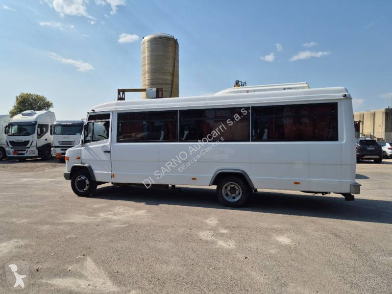 Autobuz Mercedes VARIO 815