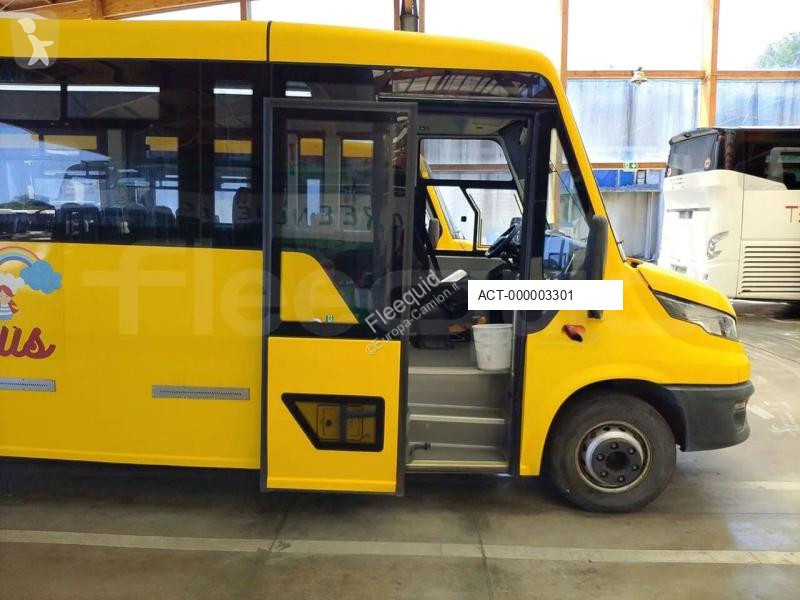 باص Iveco Indcar