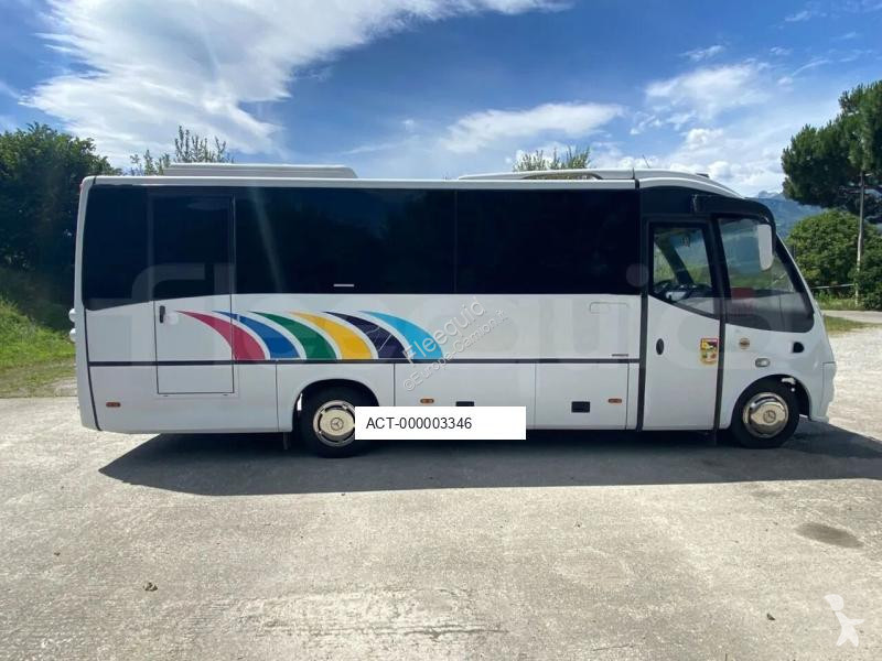 باص Mercedes Beluga