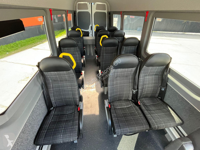 Camioneta Mercedes 516 CDI 12 SEATS + 2...