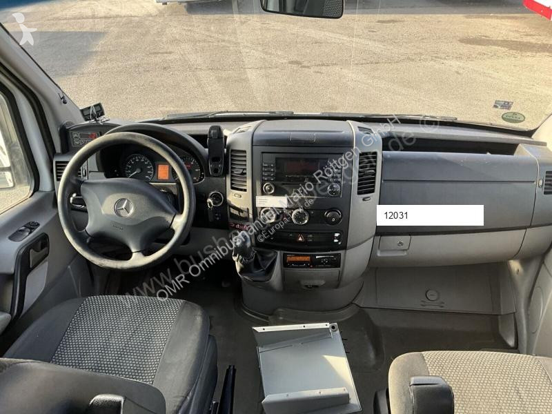 باص Mercedes