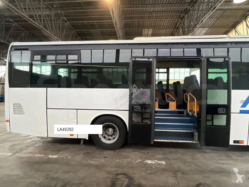باص Iveco Recreo