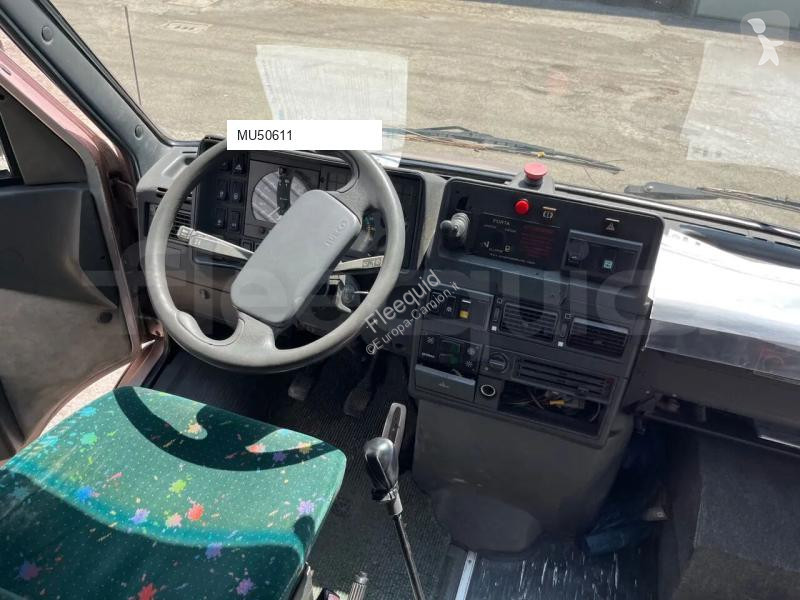 باص Iveco