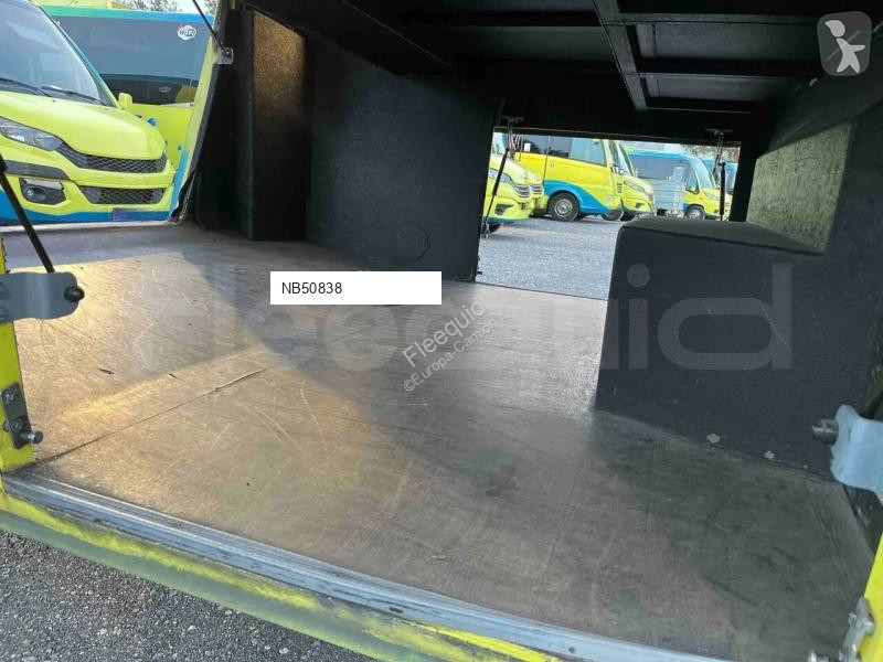 باص Iveco Ferqui