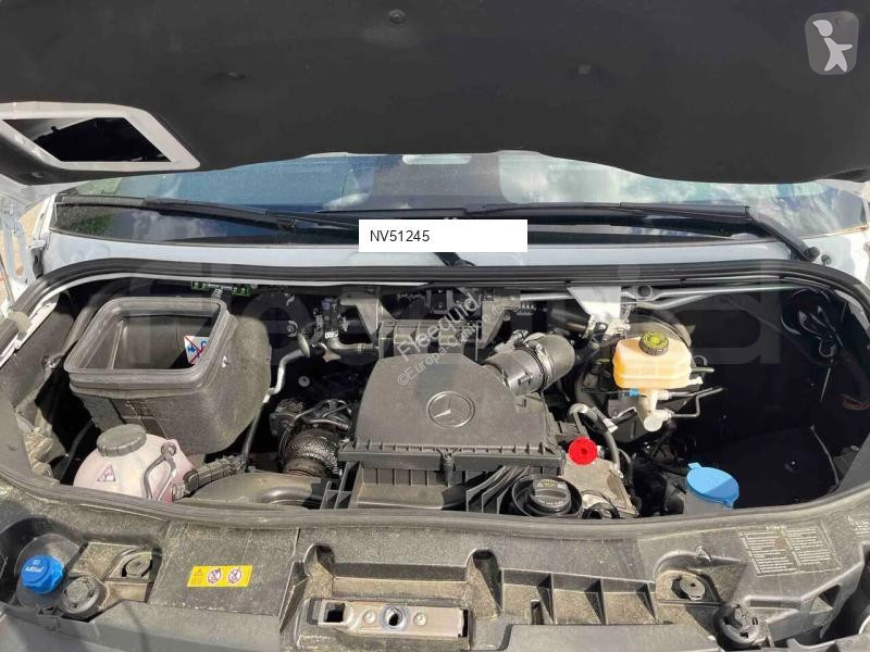 باص Mercedes