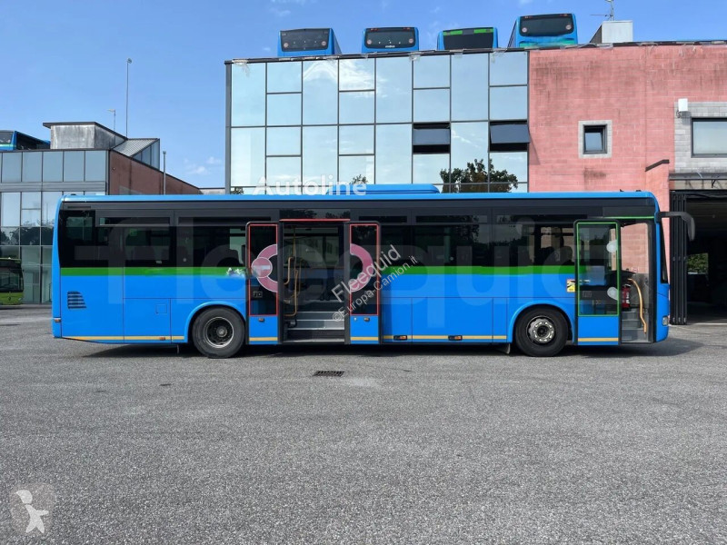 باص Iveco