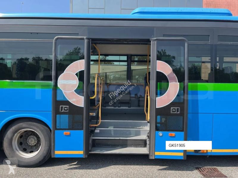 باص Iveco