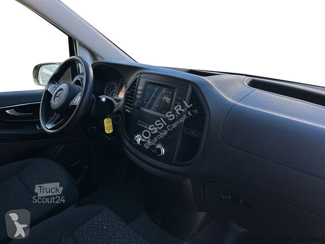 Véhicule utilitaire Mercedes III - vito 119 cdi...