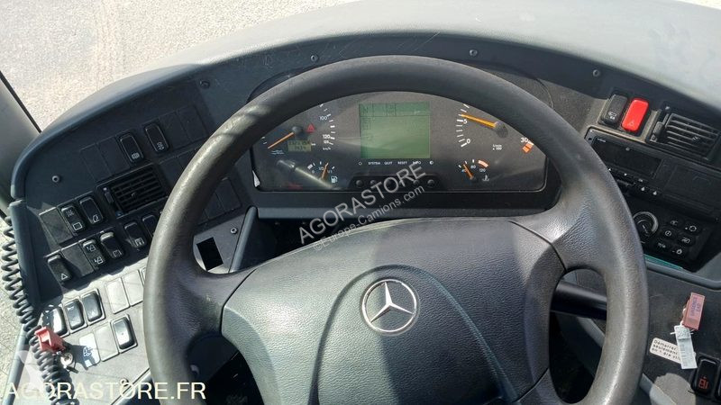 Autobussen Mercedes INTOURO