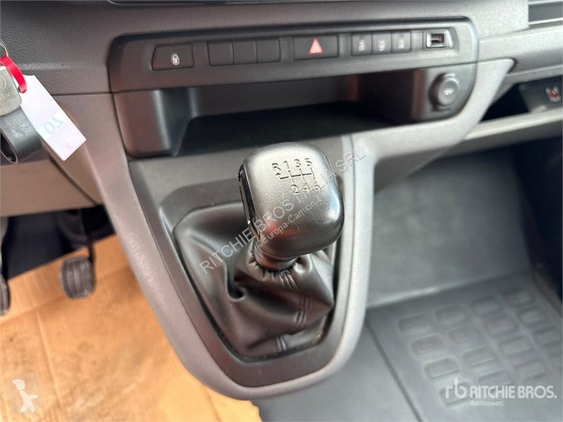 Veículo utilitário Peugeot 1.6 BlueHDI Premium...