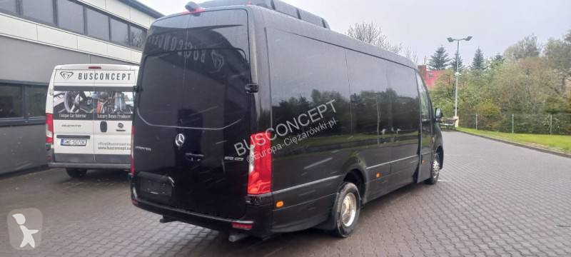 Autobus Mercedes 519 16+1+1