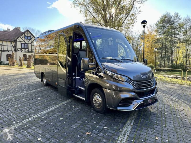 Furgoneta Iveco Cuby C70, 7.9m 27+1+1+ acenseur