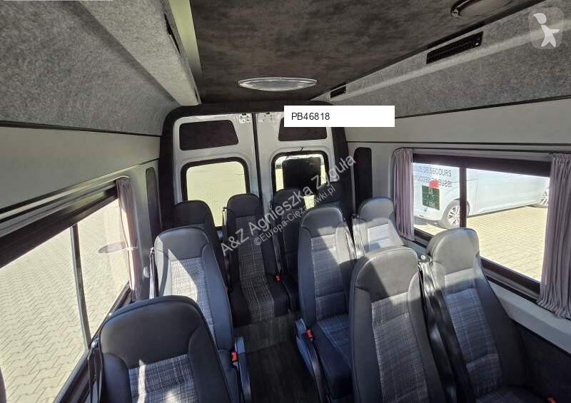 Autobus Mercedes 516