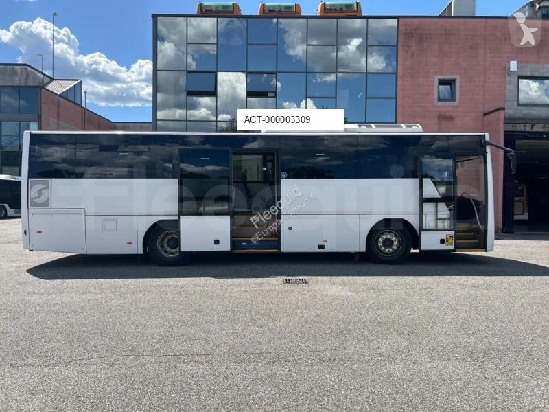 Autobús Volvo B8R