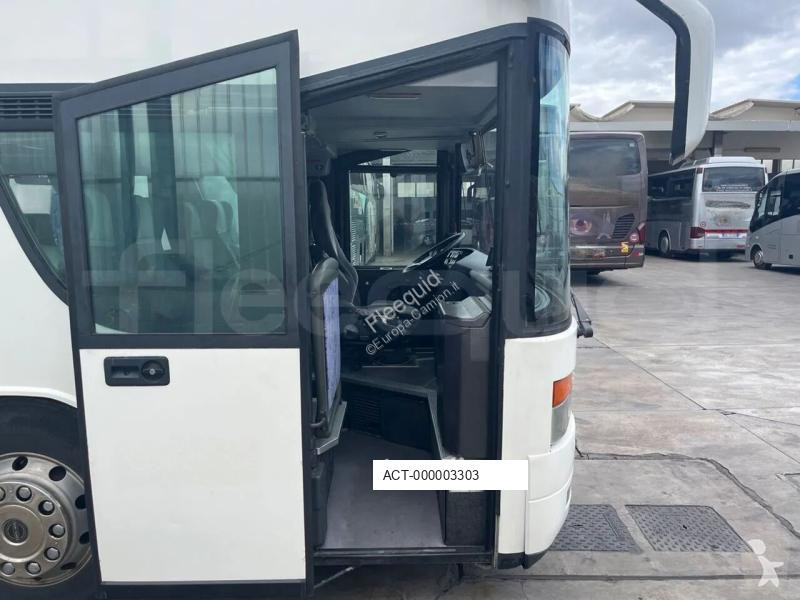 Autobus Setra S328