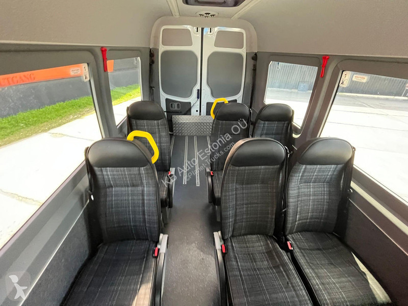 Camioneta Mercedes 516 CDI 12 SEATS + 2...