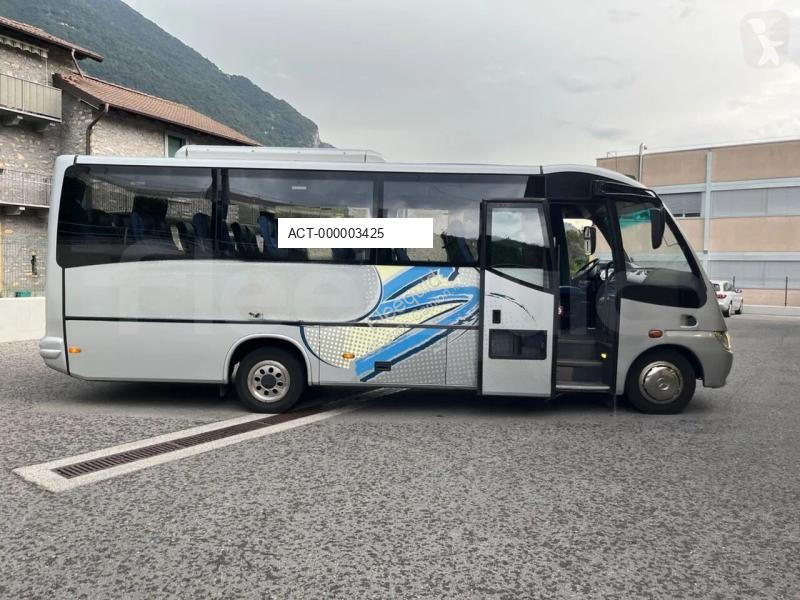 Autobuz Mercedes MB 818 S