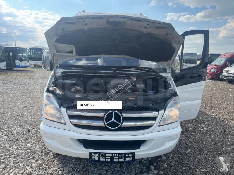 باص Mercedes