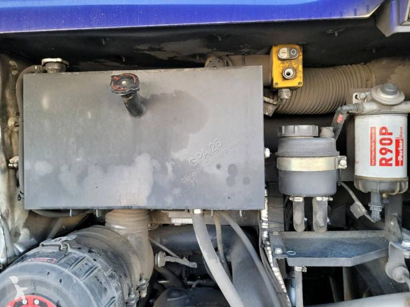 باص Isuzu NOVOCITI