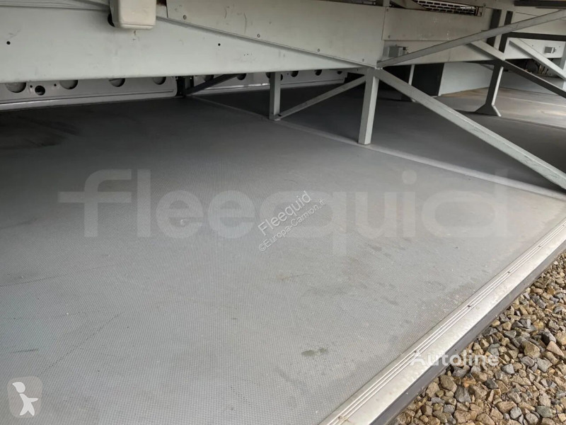 باص Setra S317