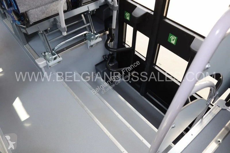 باص Iveco 13m Pop / Double middle door / Lift /...