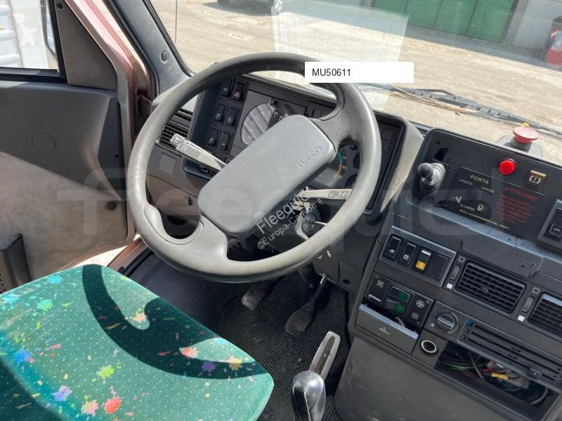 باص Iveco