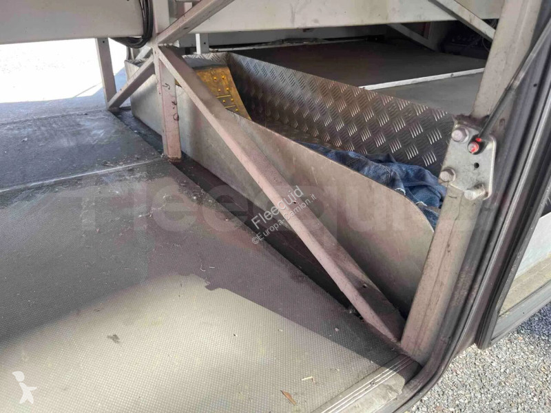 باص Mercedes