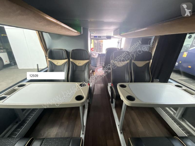 باص Neoplan Skyliner L