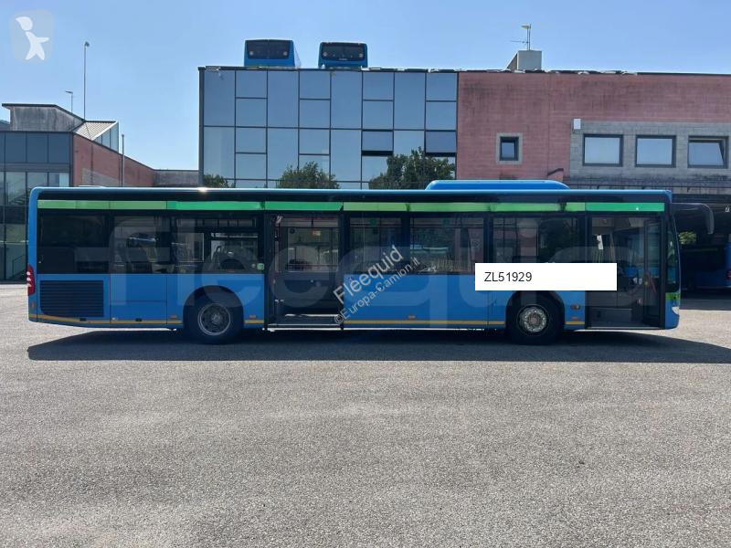 Autobús Mercedes