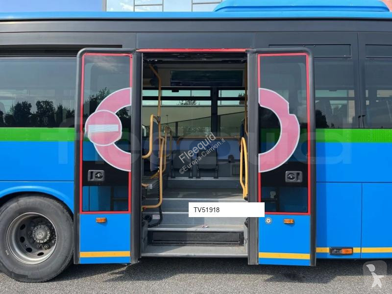 باص Iveco