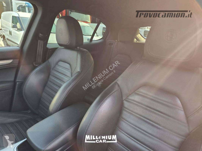 Véhicule utilitaire  STELVIO VELOCE TOTAL BLACK...