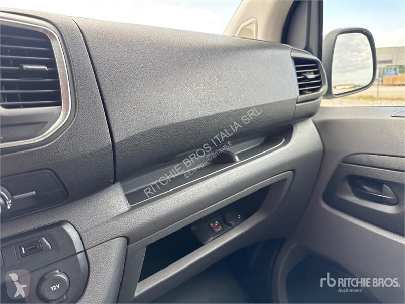 Veículo utilitário Peugeot 1.6 BlueHDI Premium...